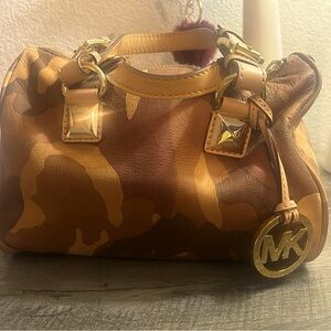 Michael Kors Desert Camo Grayson Handbag dust bag and original tag included